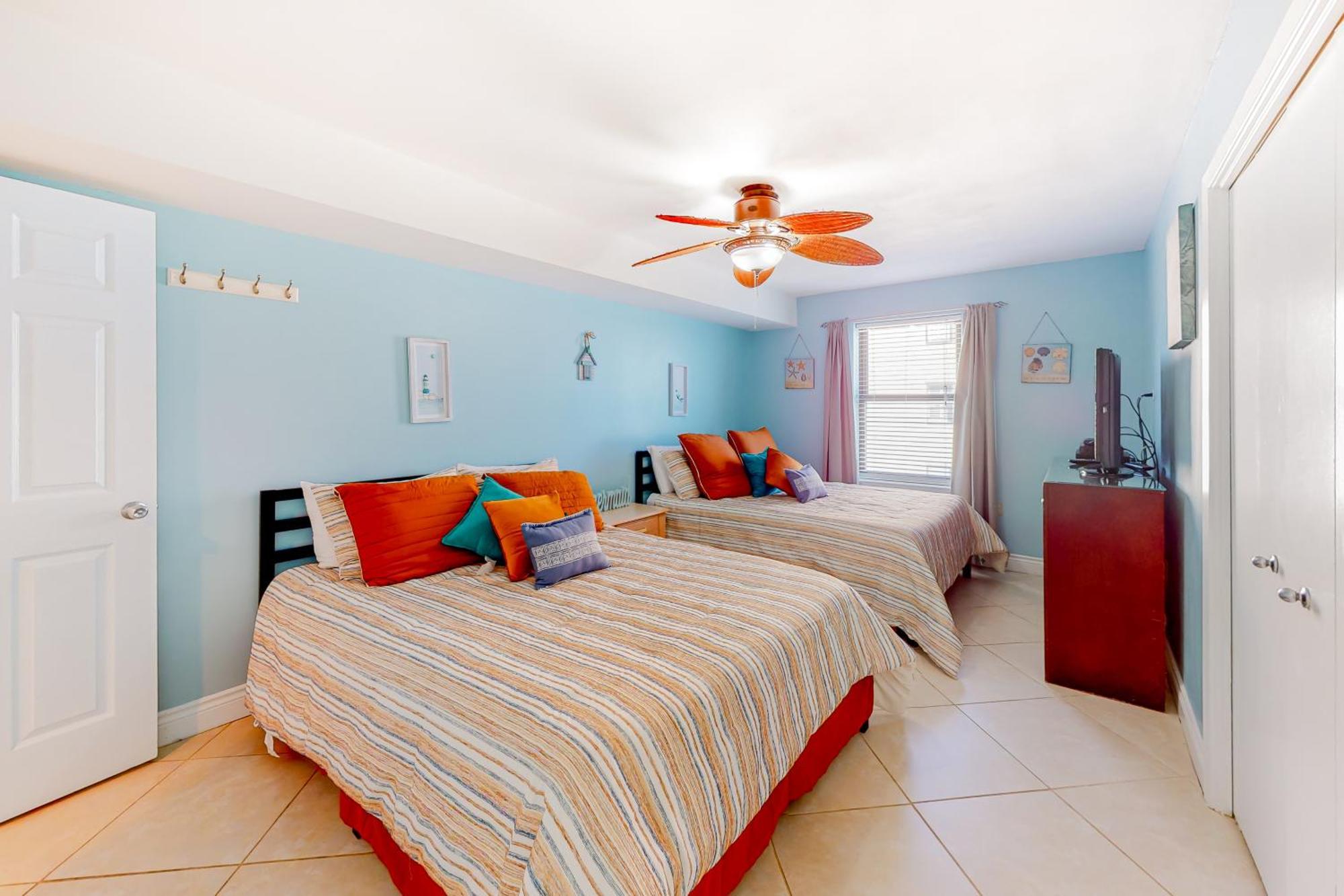 Phoenix Vacation Rentals Orange Beach Quarto foto